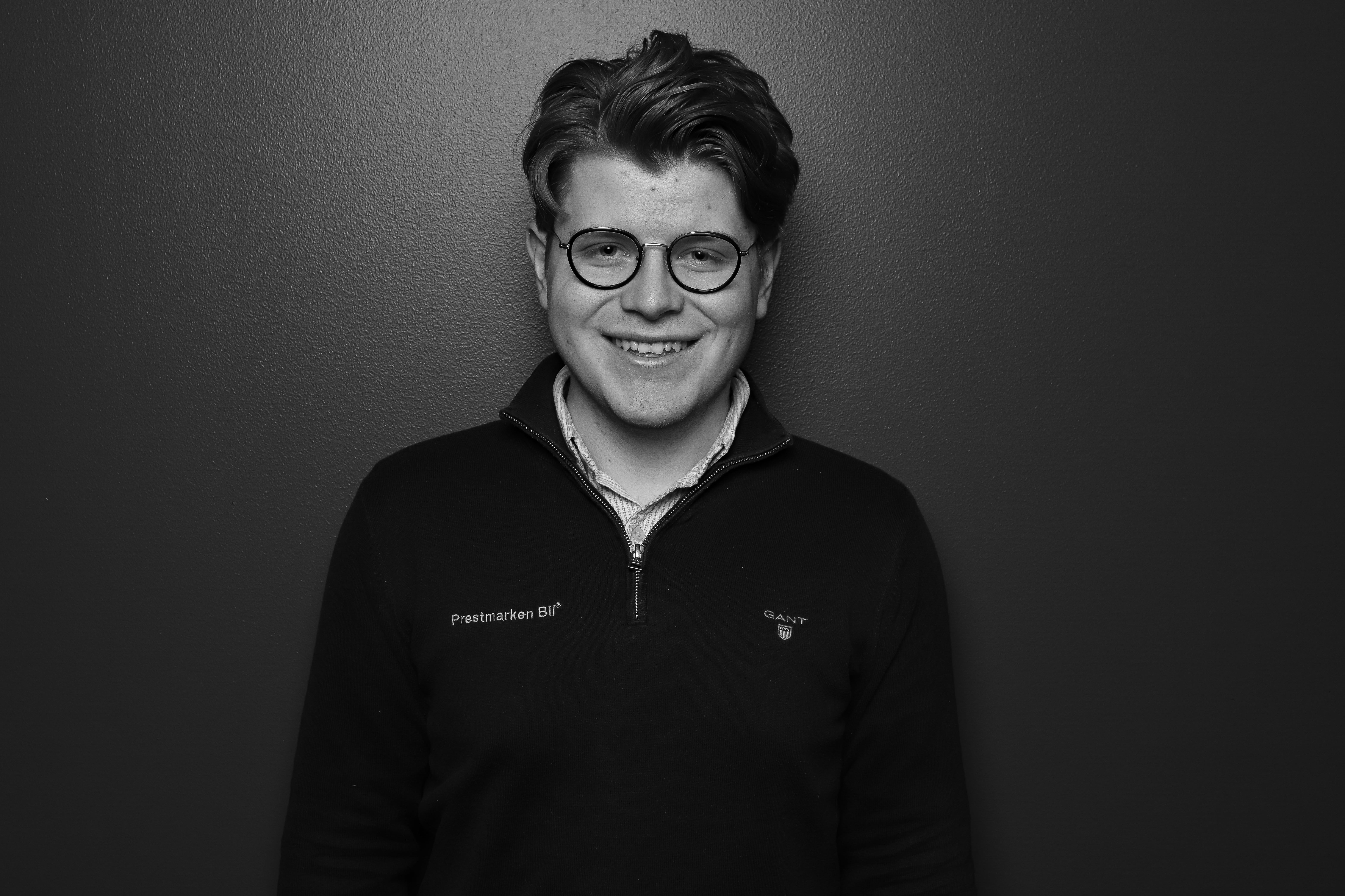 Ulrik Brekke – markedsfører hos Prestmarken Bil